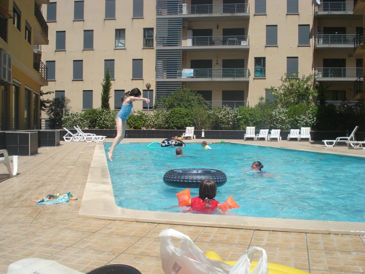 Luxury Two Br Pool View Beach Side Apartment At Algarve'S Longest Beach Armacao de Pera Exterior photo