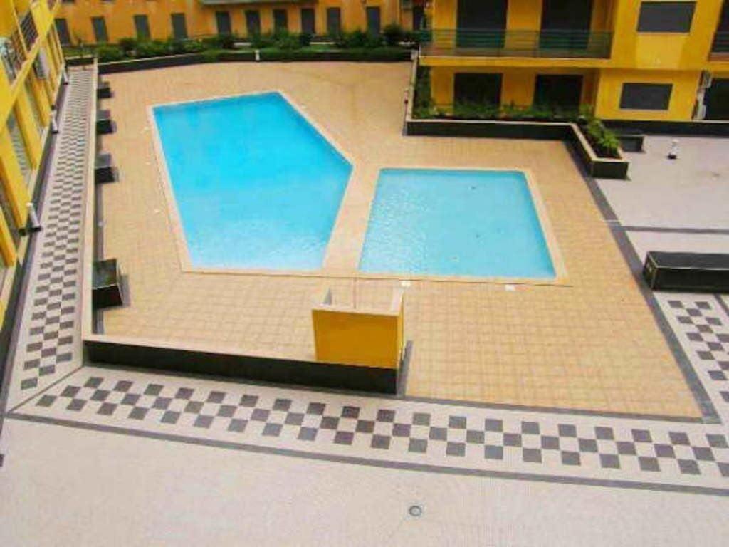 Luxury Two Br Pool View Beach Side Apartment At Algarve'S Longest Beach Armacao de Pera Exterior photo